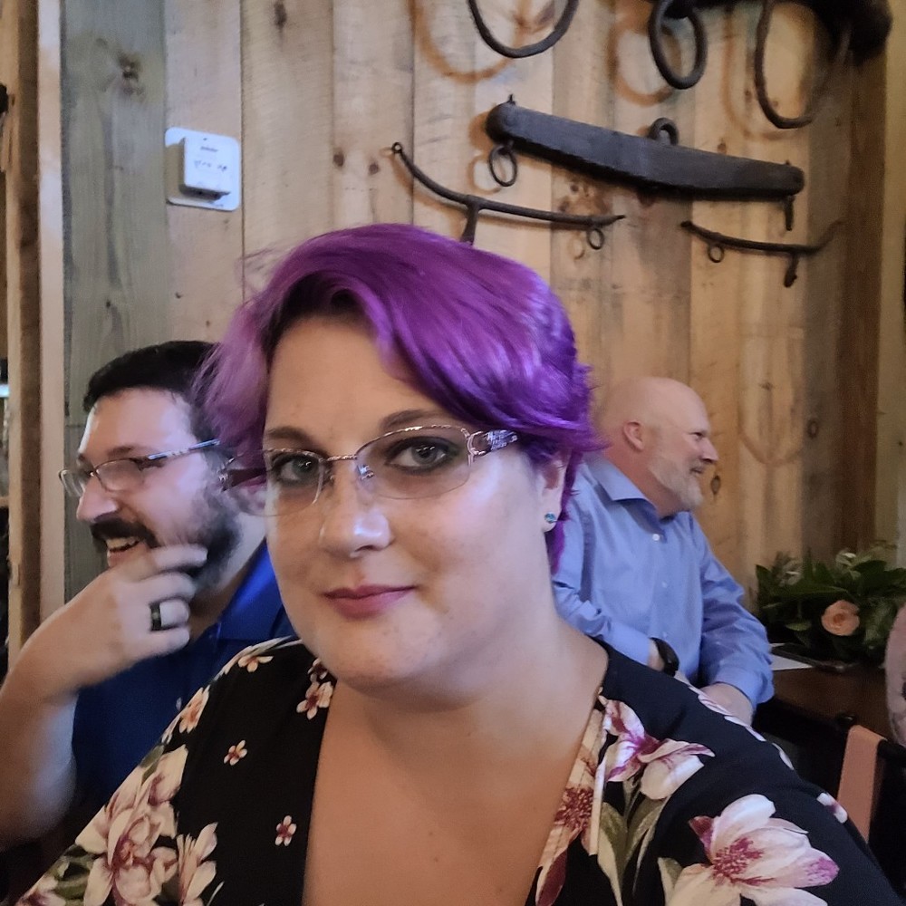 Meet your Posher, Jenipher